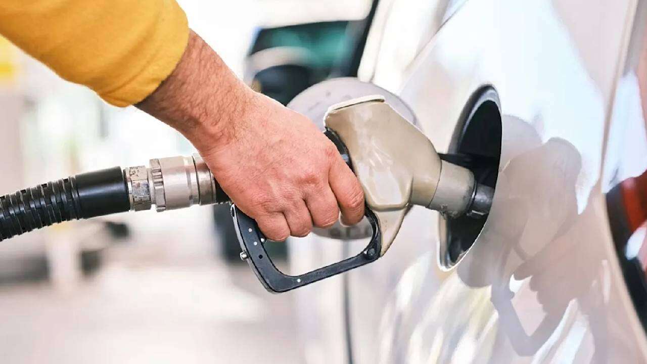Akaryakıt fiyatlarına görülmemiş zam: Sürücüler kontak kapatacak! Rakam verildi 5